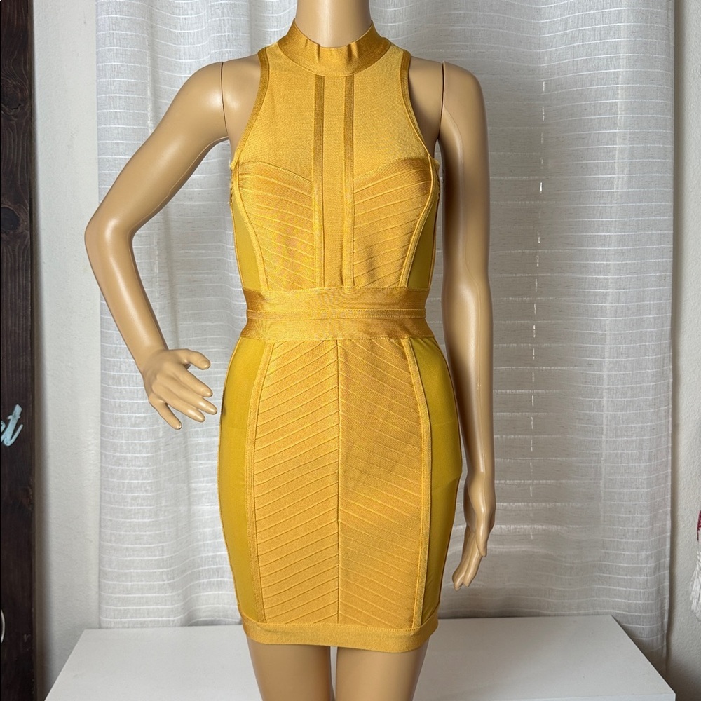 BEAUTIFUL YELLOW DRESS SPECIAL OCCASION! SIZE SMALL